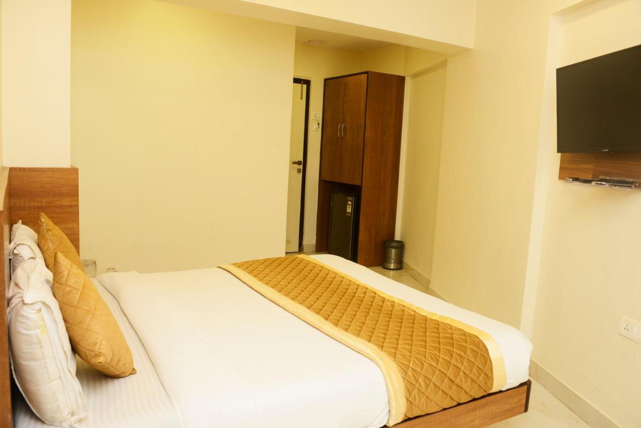 Hotel Ashyana - Near To Grant Road Station Mumbai Luaran gambar