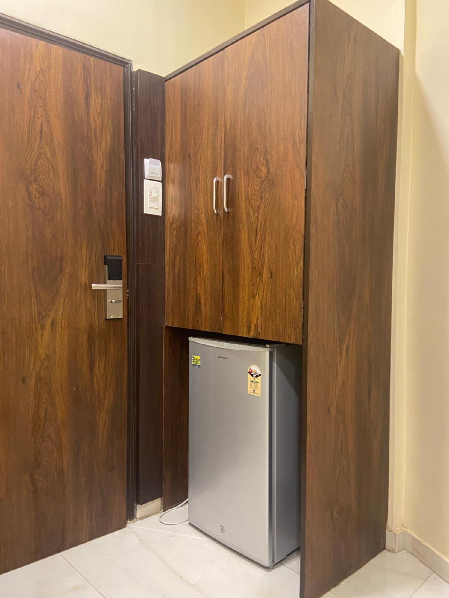 Hotel Ashyana - Near To Grant Road Station Mumbai Luaran gambar