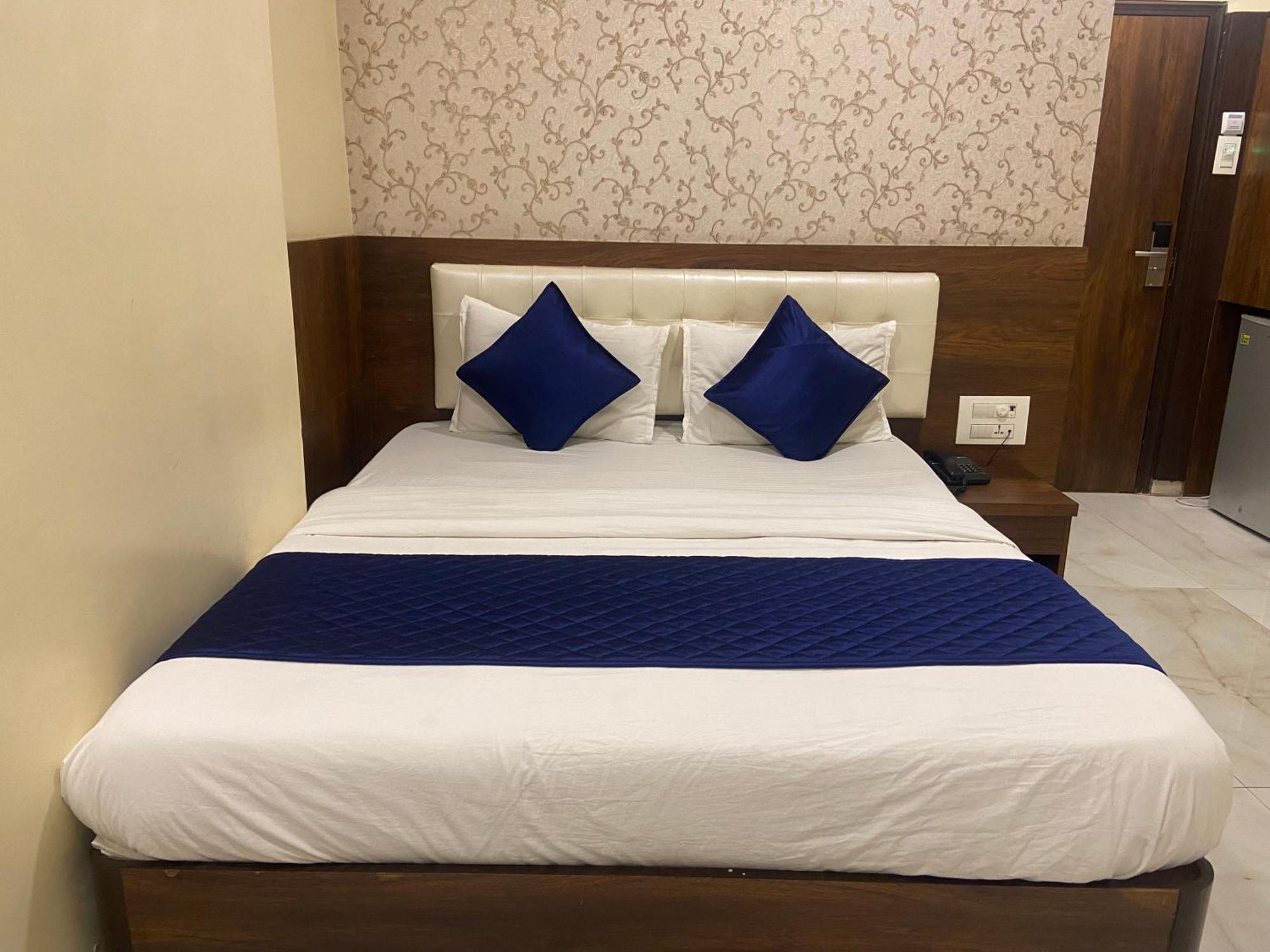 Hotel Ashyana - Near To Grant Road Station Mumbai Luaran gambar