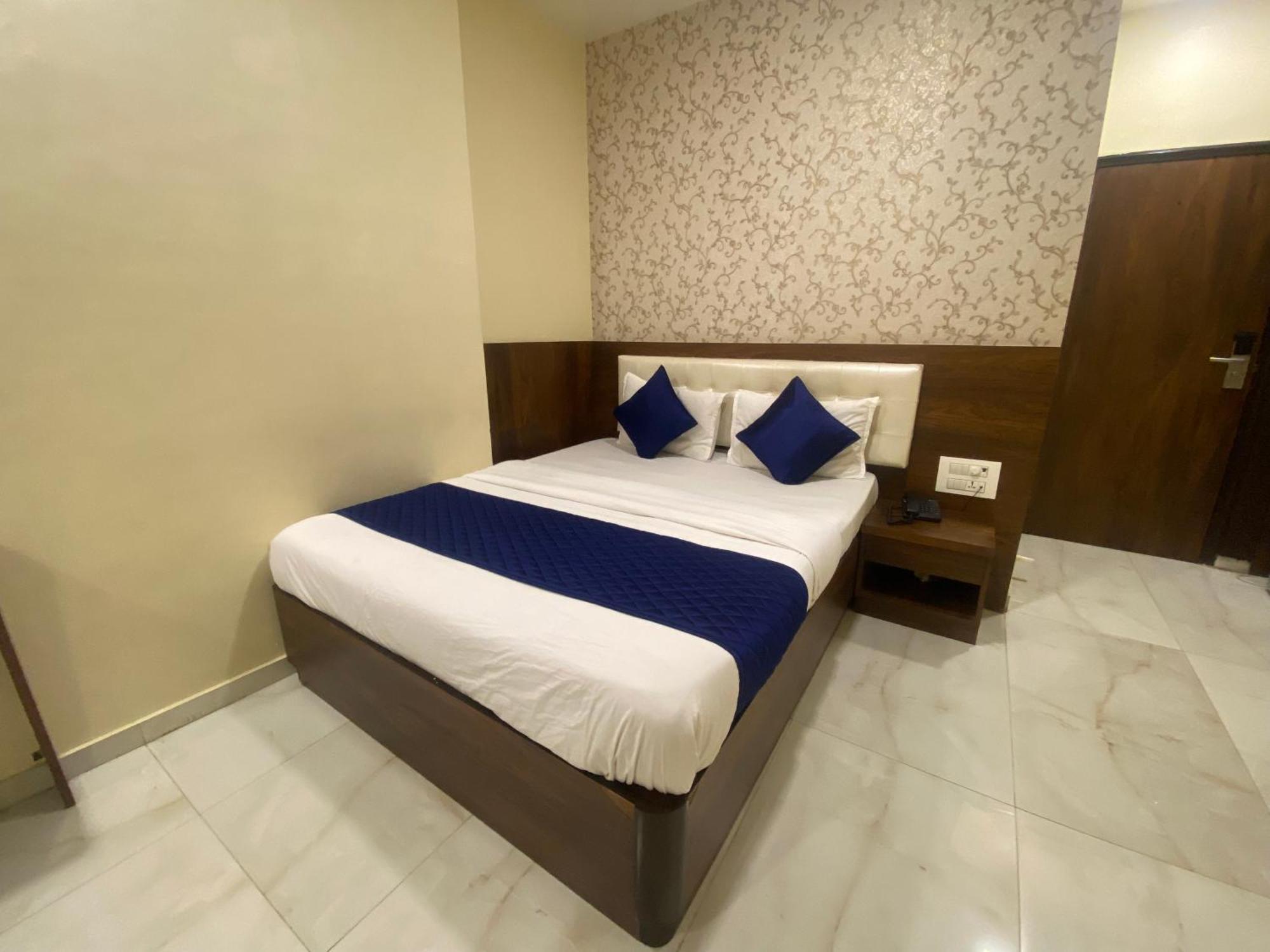 Hotel Ashyana - Near To Grant Road Station Mumbai Luaran gambar